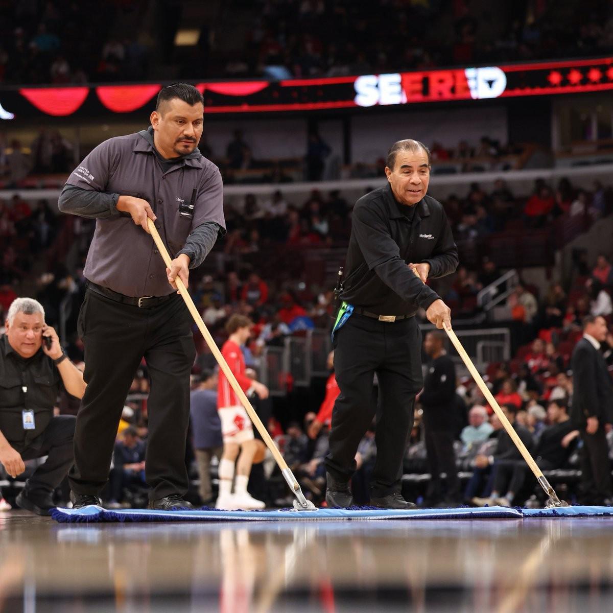 开云体育平台-官方：因场地出现冷凝水而延期的公牛vs热火将于1月30日重赛