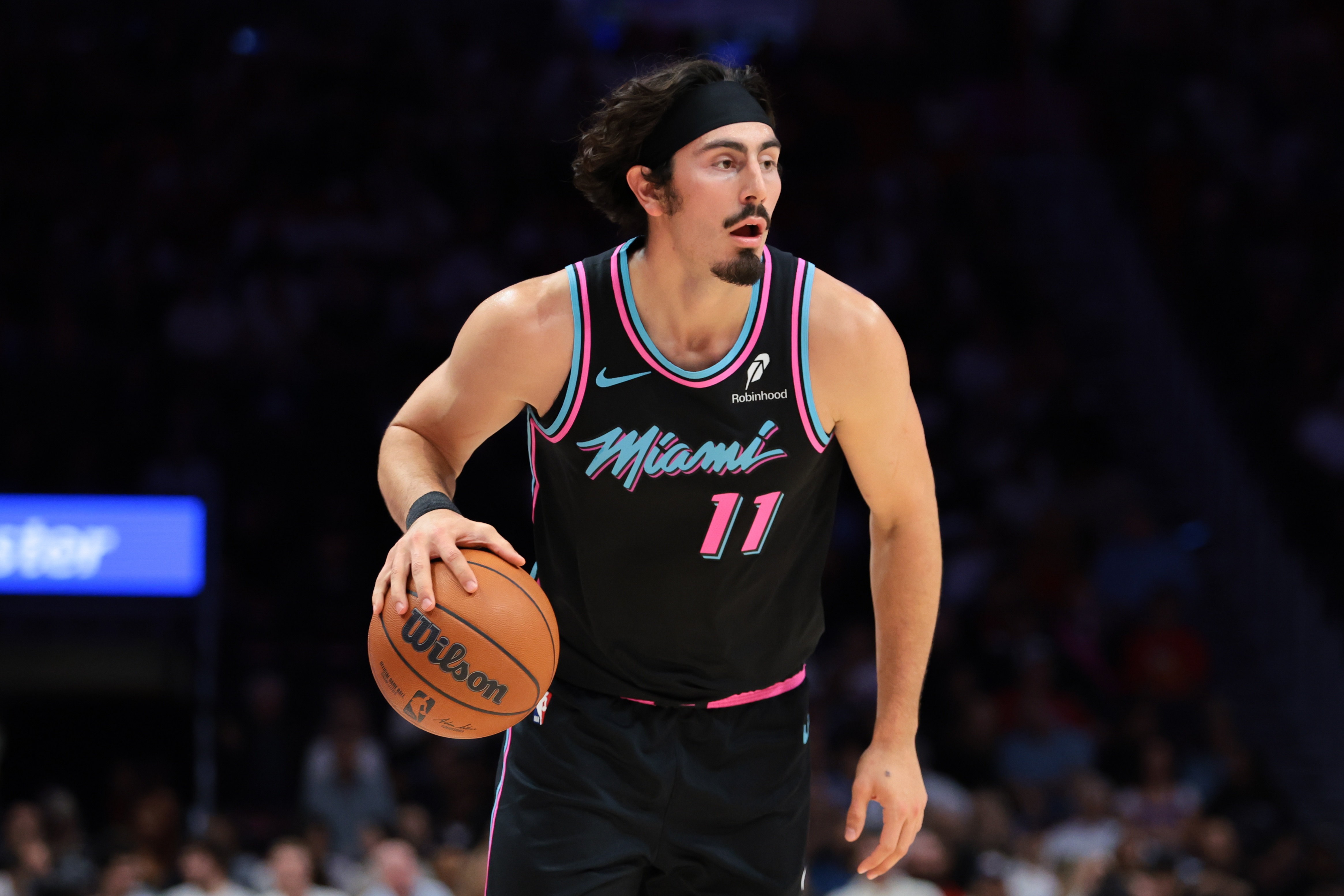 开云体育平台-高效替补！哈克斯17中12得26分5助&amp;正负值+16